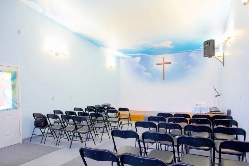 reflective Printed stretch ceiling of sky in church 