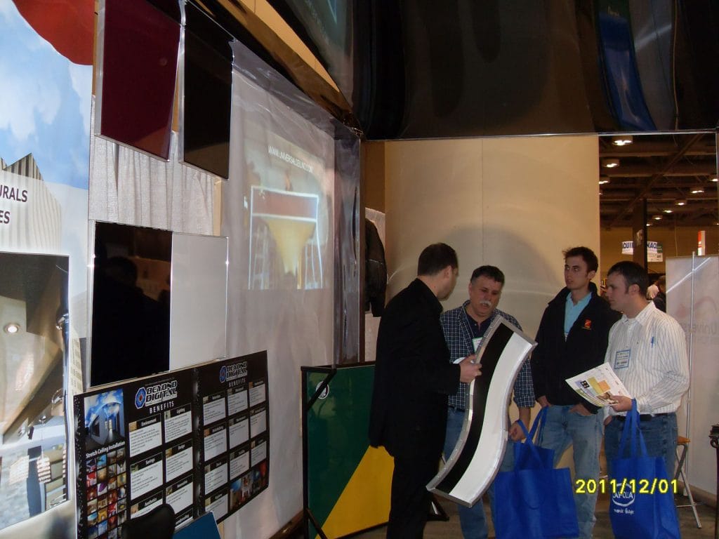 stretch ceiling presentation in laqfoil bot